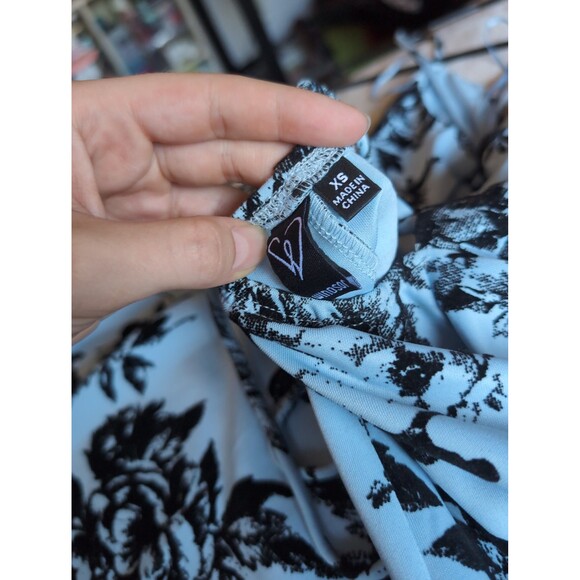 Blue Windsor dress size xs floral - Picture 6 of 6